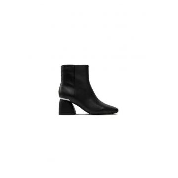 Ghete dama  304487781 - Piele naturala - Negru