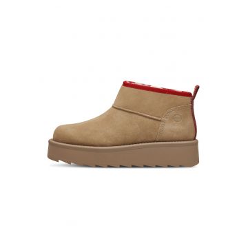 Ghete de piele intoarsa Ghete de piele intoarsa