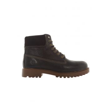 Bocanci de piele cu aspect texturat