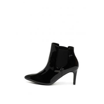 Botine de piele ecologica - cu varf ascutit Wells