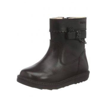Ghete din piele -