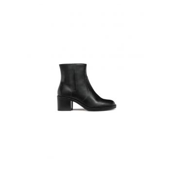 Ghete dama  304067051 - Piele naturala - 41 EU - Negru