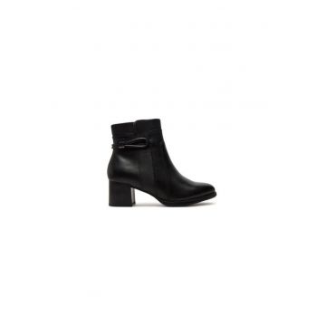 Ghete dama  304492297 - Piele naturala - 42 EU - Negru