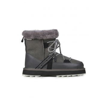 Ghete de piele intoarsa cu fermoar si sireturi Blurred