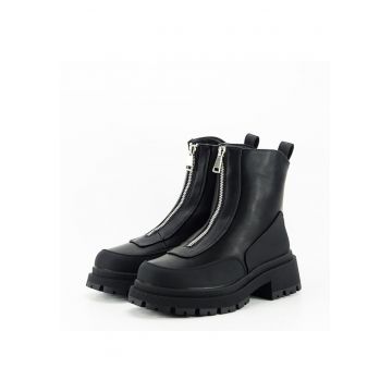 Ghete negre cu fermoar in fata BM63 112 11747
