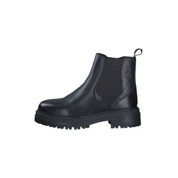 Ghete de piele