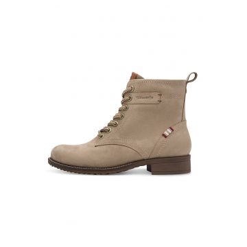 Ghete de piele cu garnituri textile