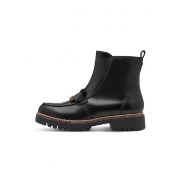 Ghete de piele intoarsa
