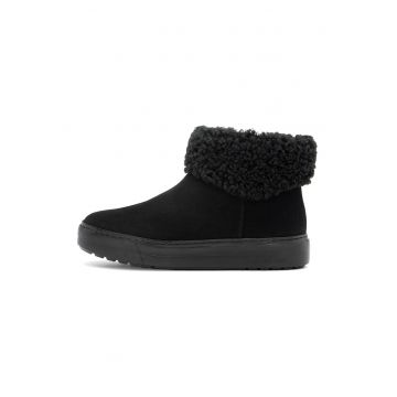 Ghete de piele intoarsa cu garnituri de blana shearling