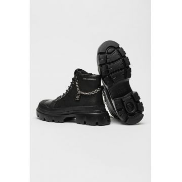 Ghete de piele