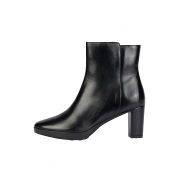 Ghete dama - din piele naturala -  D36TEC-00043-C9999-01-06 - negru