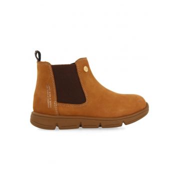 Ghete din piele nabuc