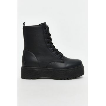 Ghete flatform de piele ecologica