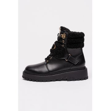 Bocanci cu garnituri din material teddy Rumi