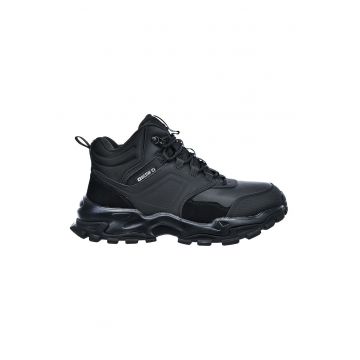 Botine de piele cu garnituri din material textil Botine de piele cu garnituri din material textil