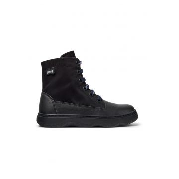 Ghete de piele cu garnituri din material textil