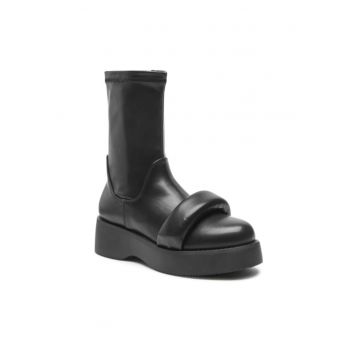 Ghete dama -  5904862218113 - Negru - Piele ecologica Ghete dama -  5904862218113 - Negru - Piele ecologica