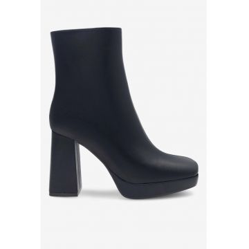 Ghete dama  5905588042563 - Sintetic - Negru Ghete dama  5905588042563 - Sintetic - Negru