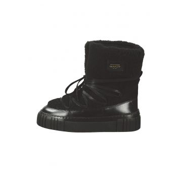 Ghete de piele cu insertii din material teddy Ghete de piele cu insertii din material teddy
