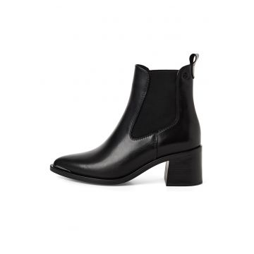 Botine Chelsea de piele intoarsa cu toc masiv Botine Chelsea de piele intoarsa cu toc masiv