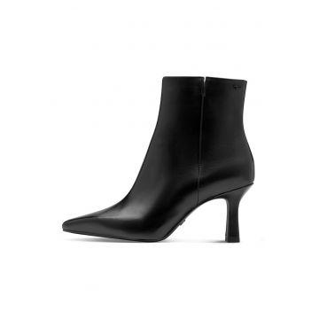 Botine de piele intoarsa Botine de piele intoarsa