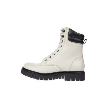 Ghete de piele cu sireturi Ghete de piele cu sireturi