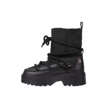 Ghete de piele si piele intoarsa - fara inchidere - cu toc masiv Ghete de piele si piele intoarsa - fara inchidere - cu toc masiv