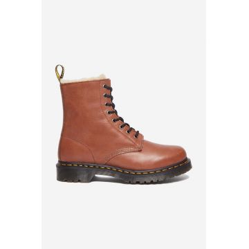 Dr. Martens cizme de piele Dr. Martens Serana 27782225 femei, culoarea maro, cu toc plat, izolare usoara 27782225-brown