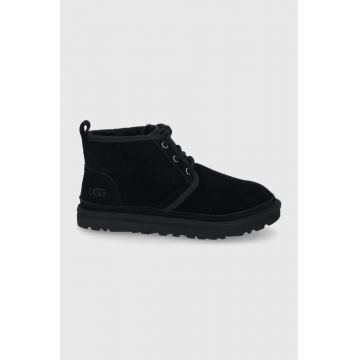 UGG cizme din piele întoarsă Neumel femei, culoarea negru, cu toc plat, izolat 1094269.BLK-BLK