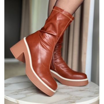 Botine dama Naom Camel