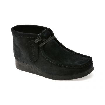 Ghete CLARKS negre, WALLABEE EVO BT, din piele intoarsa