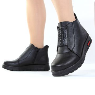 Ghete negre usoare Lavena Ghete negre usoare Lavena