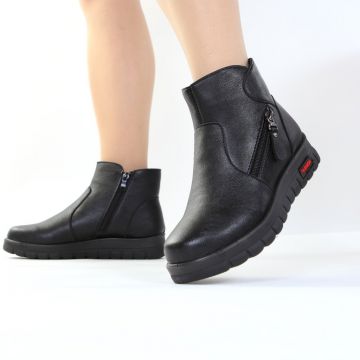 Ghete negre usoare Onora Ghete negre usoare Onora