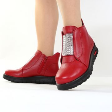 Ghete rosii usoare Lavena Ghete rosii usoare Lavena