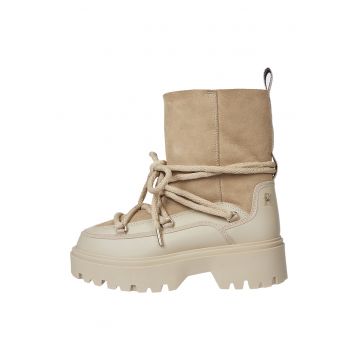 Ghete de piele si piele intoarsa - fara inchidere - cu toc masiv