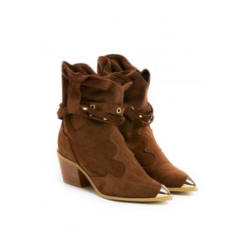 Ciocate din piele intoarsa Emira