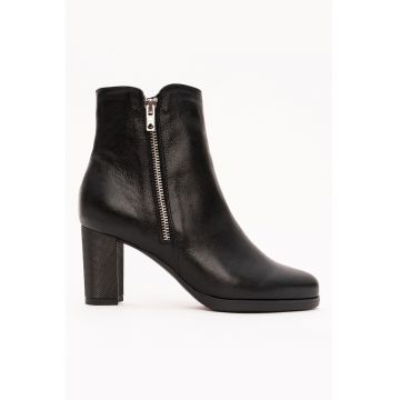 Czime din piele cu fermoar