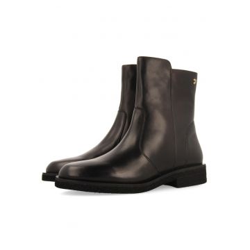 Ghete de piele Scandia