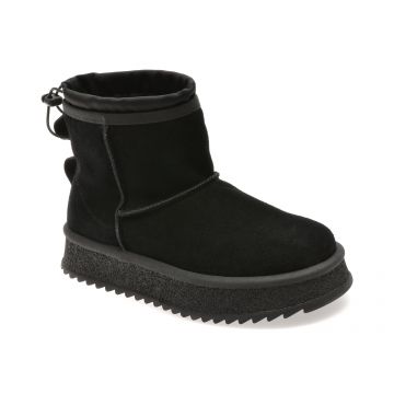Ghete GRYXX negre, 8767, din piele intoarsa