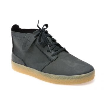 Ghete CLARKS bleumarin, STREETHILL MID, din nabuc