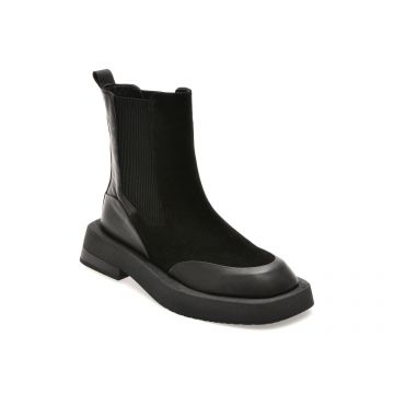 Ghete GRYXX negre, 481711, din piele intoarsa