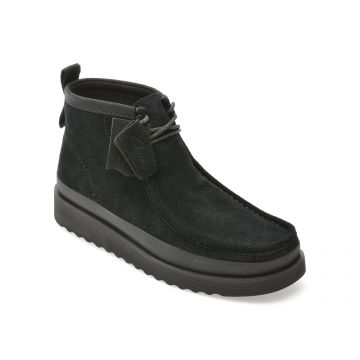 Ghete CLARKS negre, WALLABEE FTR 2 HI, din piele intoarsa