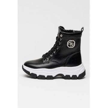 Ghete de piele ecologica cu logo decorat cu strasuri