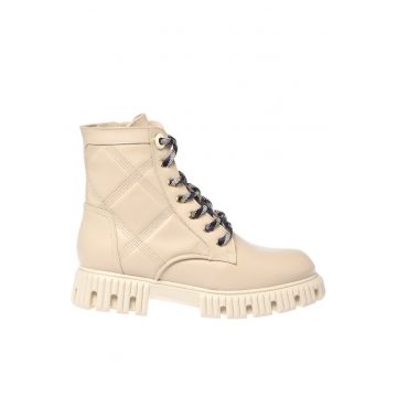 Ghete din piele cu toc masiv