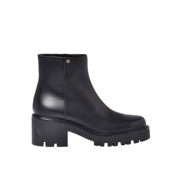 Ghete din piele cu toc masiv