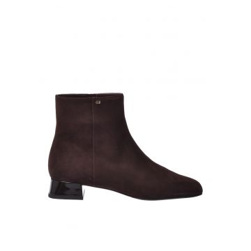 Ghete din piele intoarsa cu varf patrat