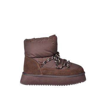 Ghete fara inchidere cu garnituri din piele intoarsa