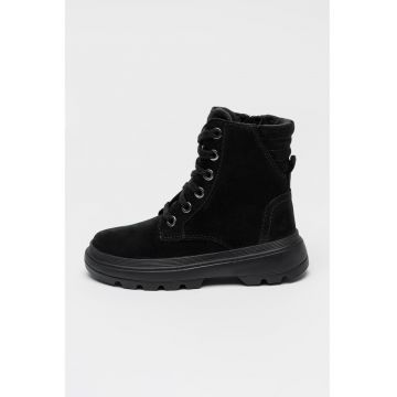 Bocanci uni de piele intoarsa