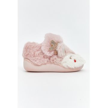 Ghete de blana sintetica