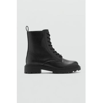 Ghete de piele cu sireturi si fermoar